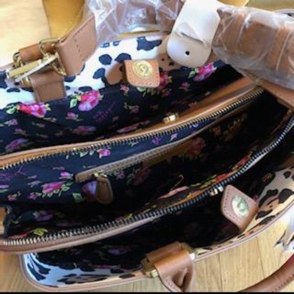 Betsey Johnson Large Satchel w/ Scarf - Picture 5 of 5